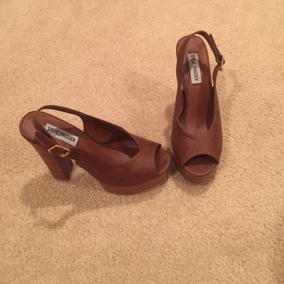 Steve Madden peep toe heels