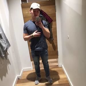 Meet your Posher, Hieu