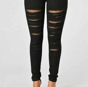 Black Ripped Skinny Jean