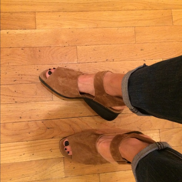 Tres chic Parisian suede sandals from Arche.