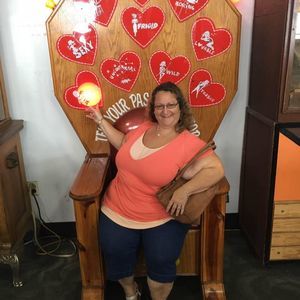 Meet your Posher, Debbie