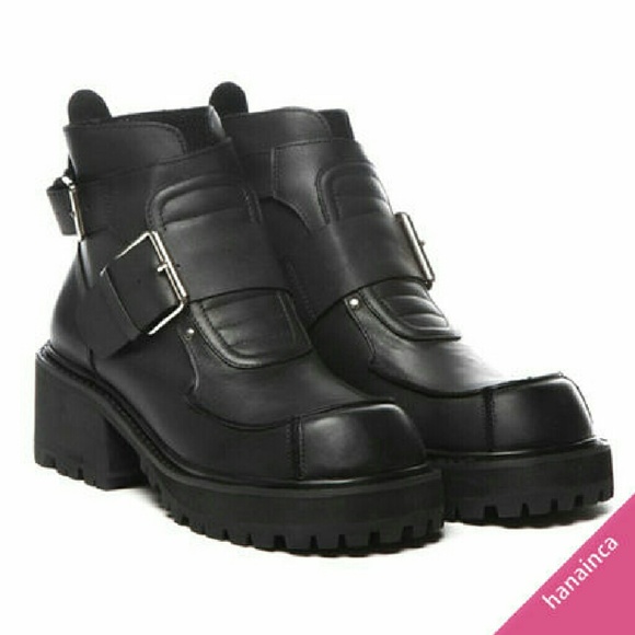 UNIF Crank Boots