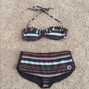 Roxy bikini.