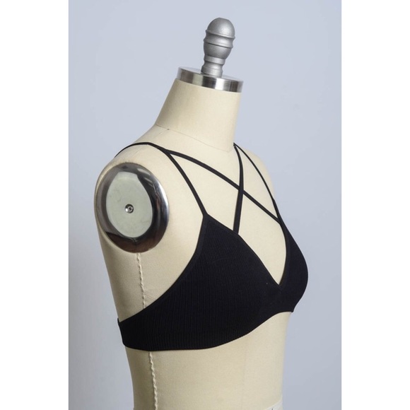 New Arrival- Seamless Front Cross Bralette - Picture 4 of 4
