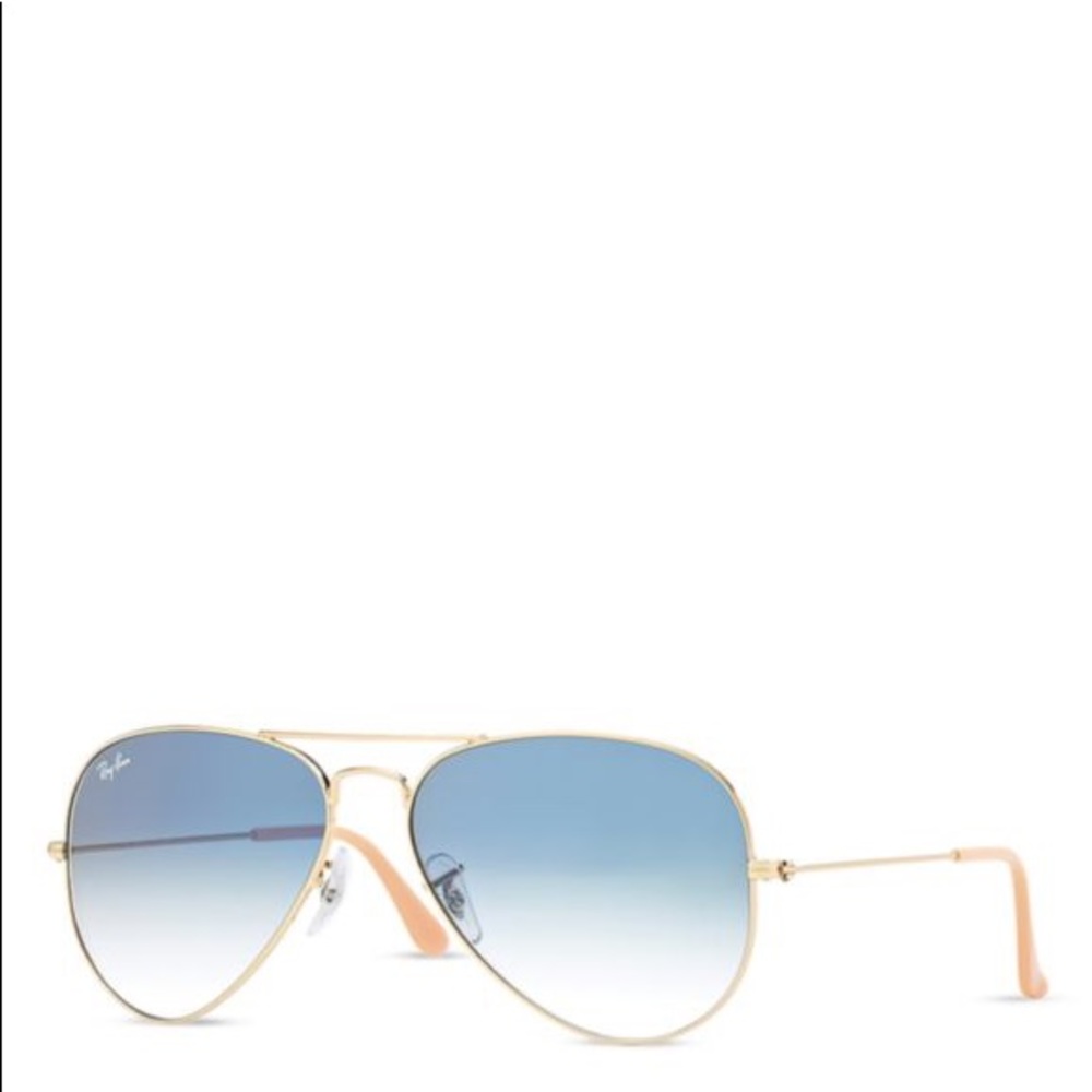 Ray ban aviators 💯