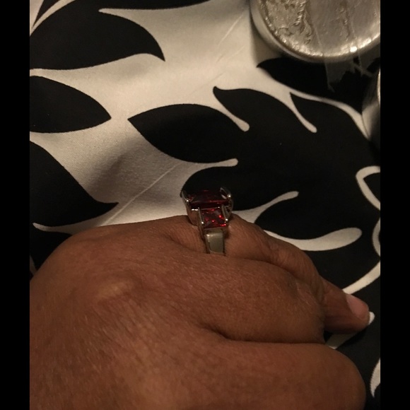 FIRM Red CZ - Picture 4 of 4