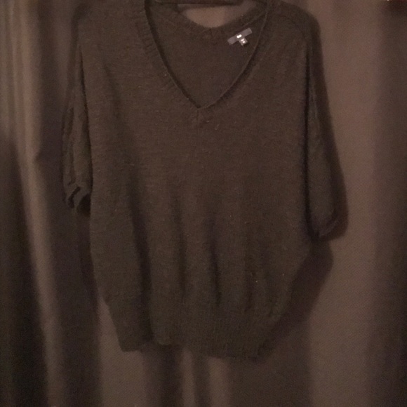 Black GAP sweater