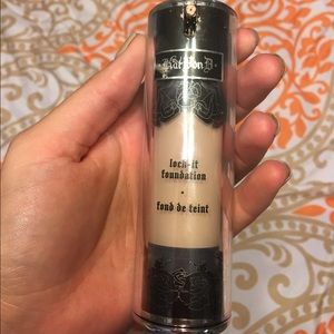 Kat Von D Lock It Foundation