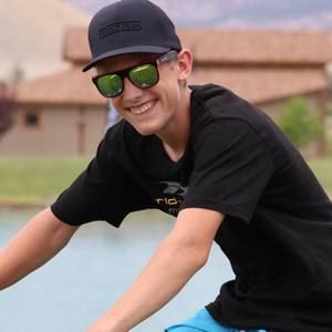 Meet your Posher, Tucker