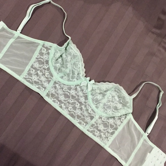 Sheer lace underwire bustier/bralette