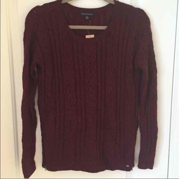 NWT American Eagle sweater