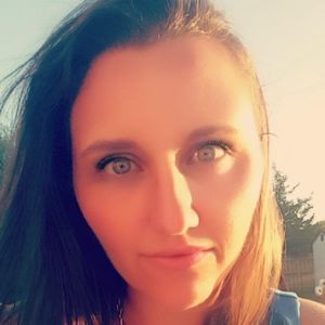 Meet your Posher, Stephany