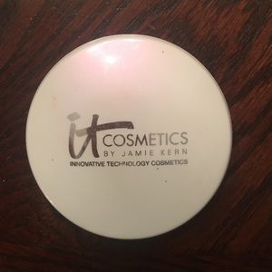 It cosmetics illumination celebration