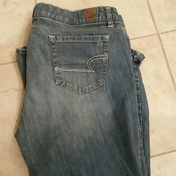 American Eagle flare jeans long