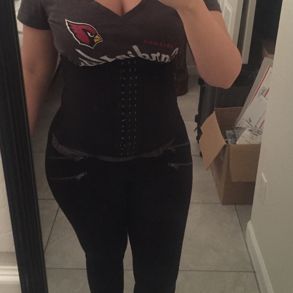 Waist Trainer - Picture 2 of 4