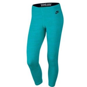 Nike Cropped Leg-a-see Leggings