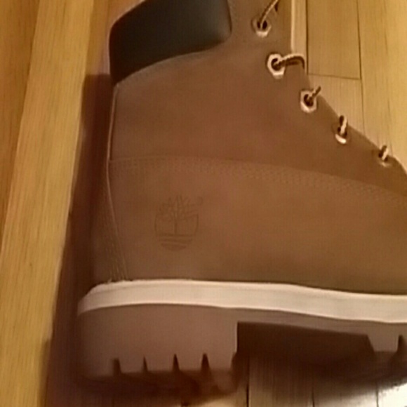 Timberlands - Picture 2 of 3