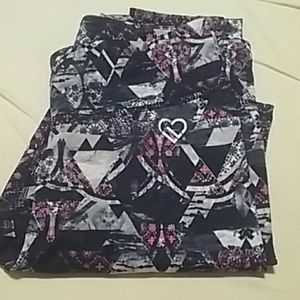 Super cute patterned yoga pants