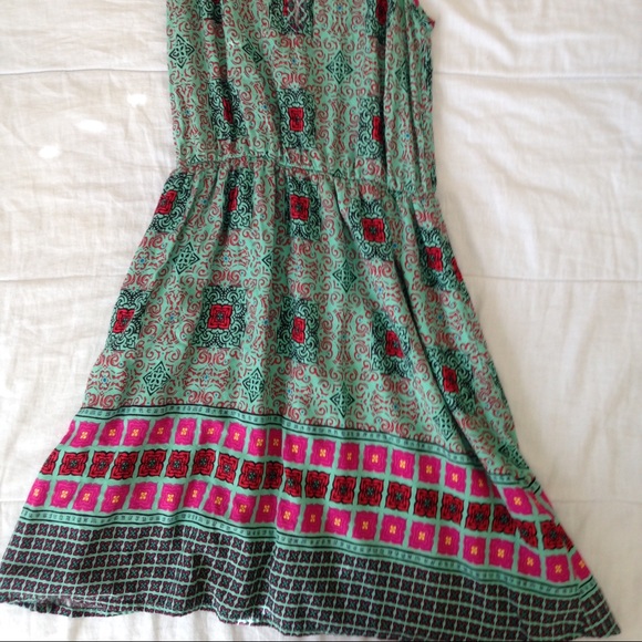 Dress - Picture 2 of 2