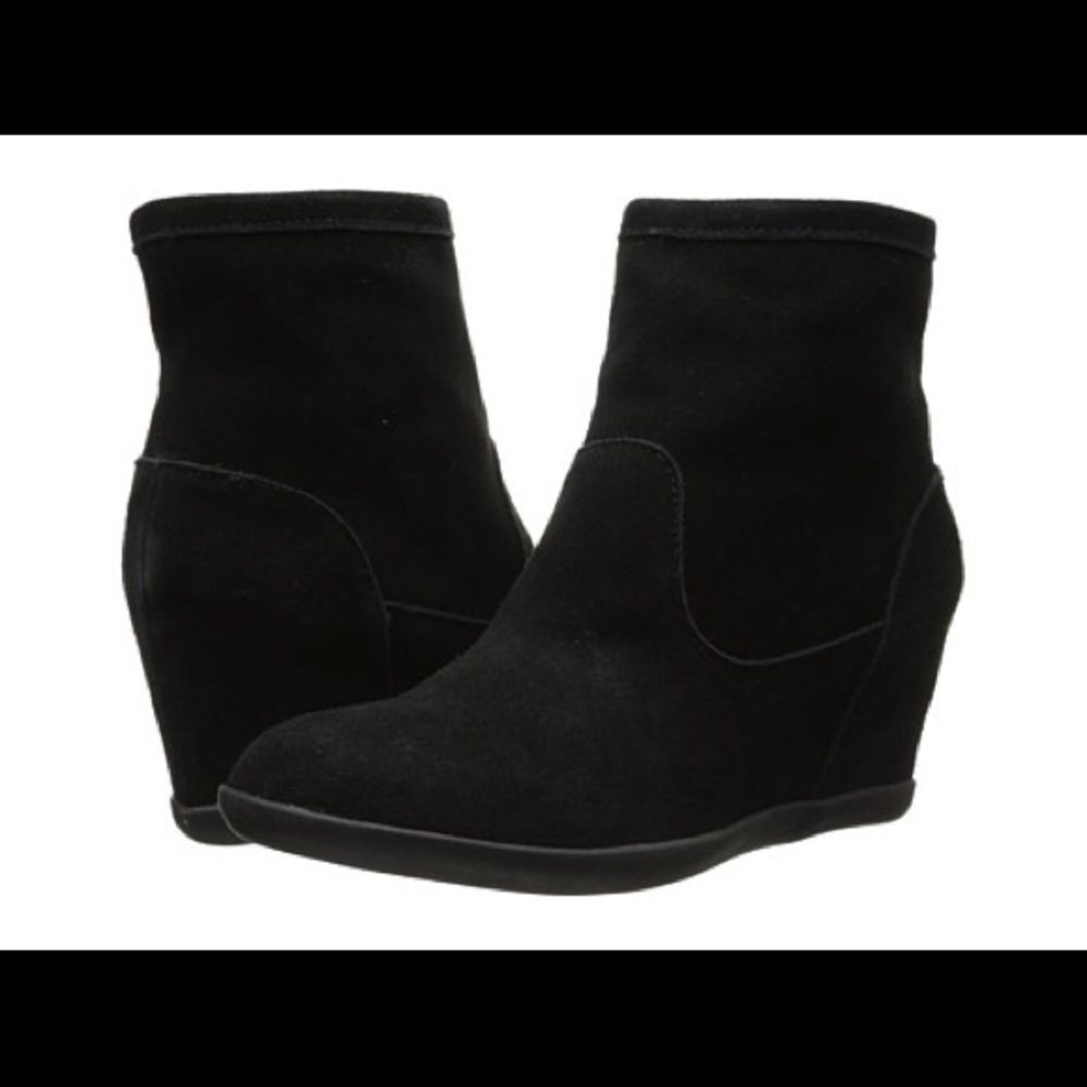 Minnetonka suede booties