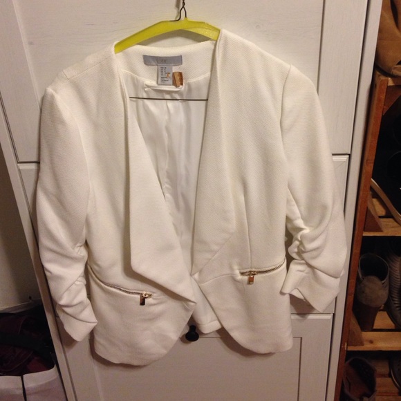 Crisp white H&M blazer