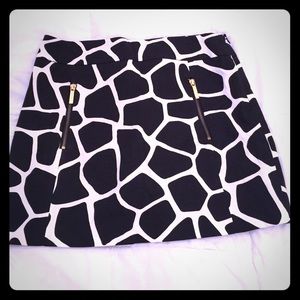 Michael Kors giraffe print skirt