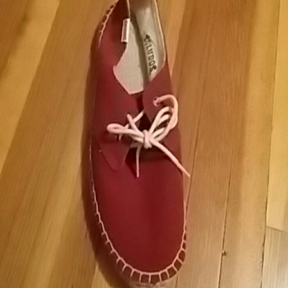 Slip on - Picture 2 of 2