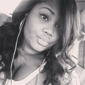 Meet your Posher, Damita