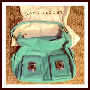 Authentic Marc Jacobs leather shoulder bag✨