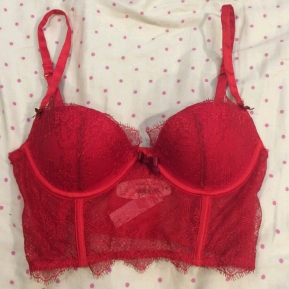 Luscious Red Lace Bustier. Victoria's Secret, NWOT