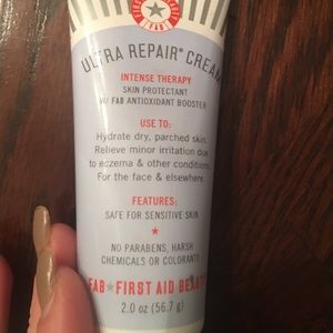 First aid beauty ultra repair cream