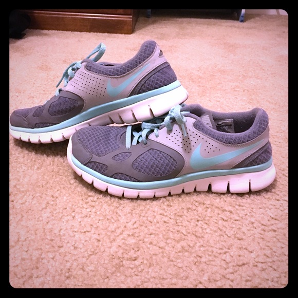 Nike running/walking shoes