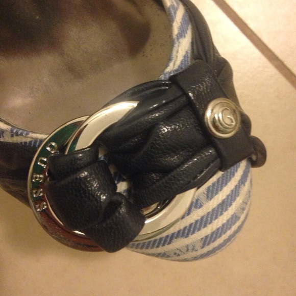 Guess Platform Heals - Picture 3 of 4