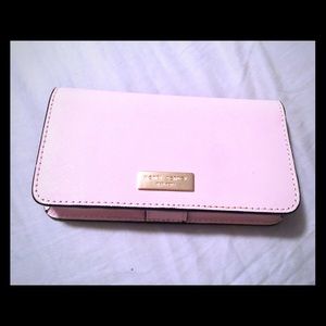 Hendri Bendel blush pink wallet 💕