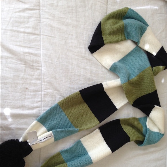 Scarf - Picture 2 of 2