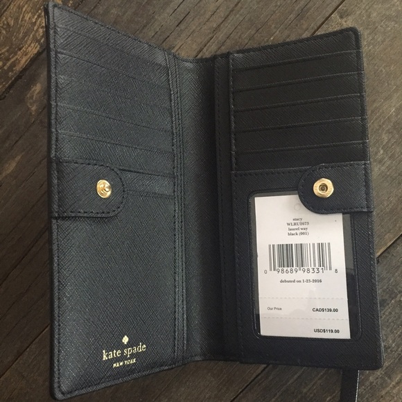 Kate Spade wallet🎉🎉🎉 - Picture 2 of 3