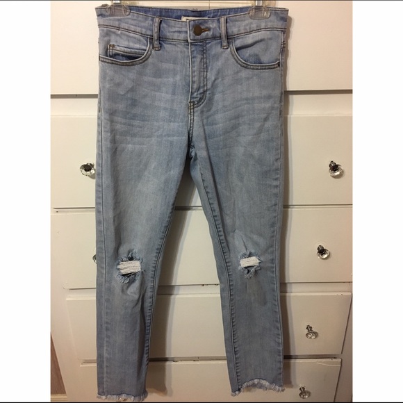 Billabong Denim - Billabong knee ripped jeans