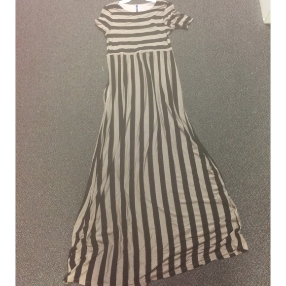 Maxi dress - Picture 2 of 3