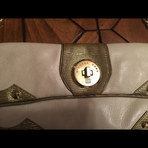 Michael Kors - Picture 2 of 4