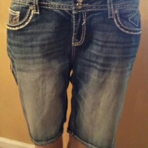 Vigoss light wash Bermuda short