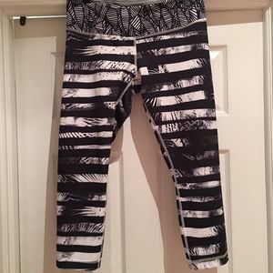 Lululemon pants size 10