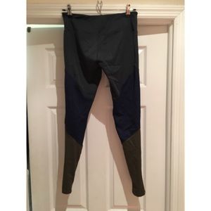 Onzie color block pants size large