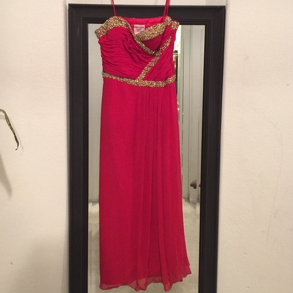 Strapless formal long dress