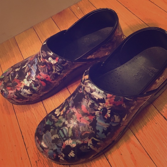 Dansko nursing clogs