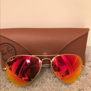 Ray ban mirrored aviator sunglasses