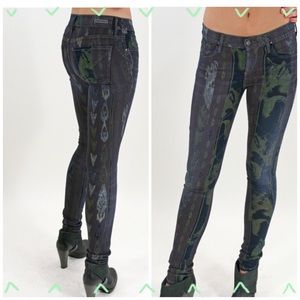 Citizens OF Humanity Beowulf Avedon Skinny Jean