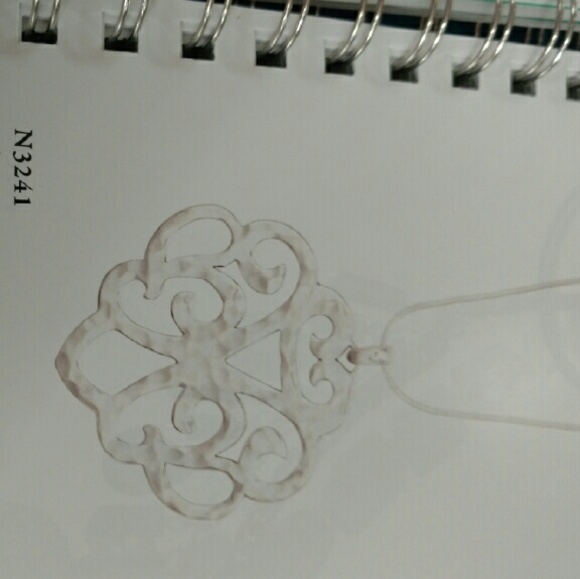 Necklace - Picture 1 of 1