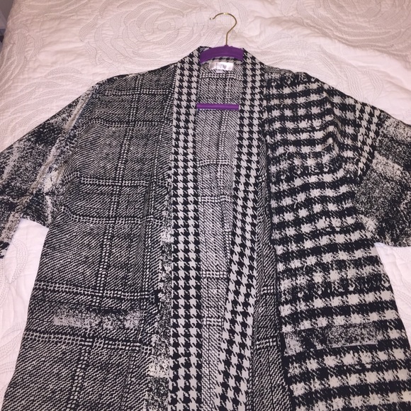 Luna by Josandra woven silk kimono