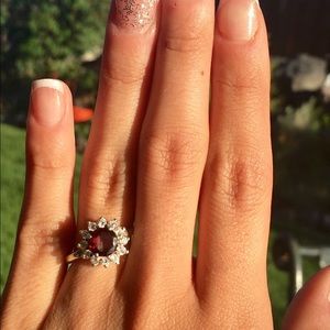 SOLD ❌White sapphire and red garnet ring