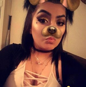 Meet your Posher, Ariel